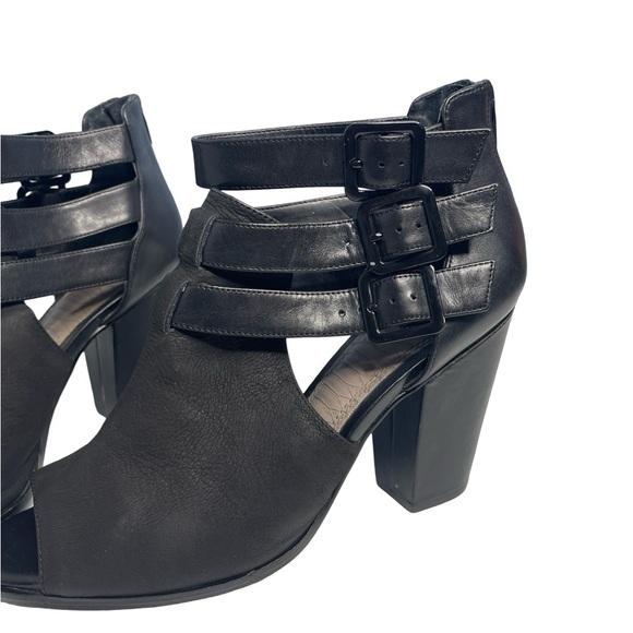 Gianni Bini black leather triple buckle strap block back zip open toe heels 9M - Picture 5 of 13